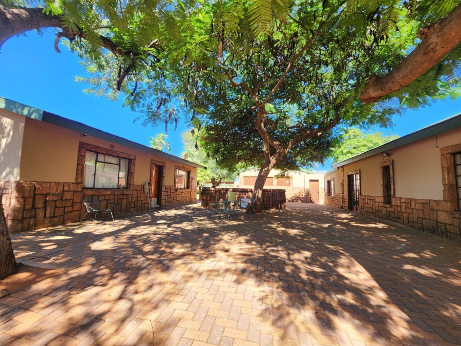 13 Bedroom Property for Sale in Musina Limpopo