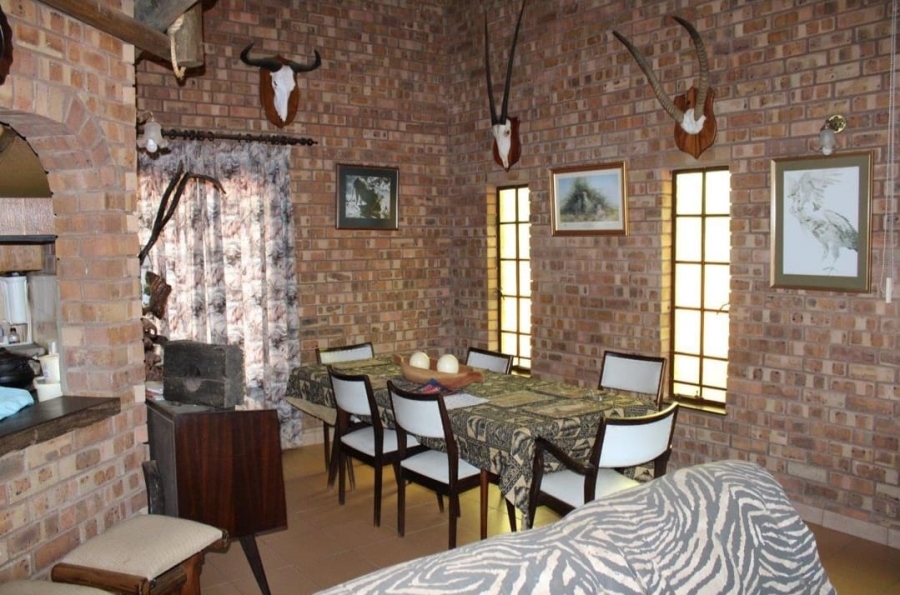 8 Bedroom Property for Sale in Tom Burke Limpopo