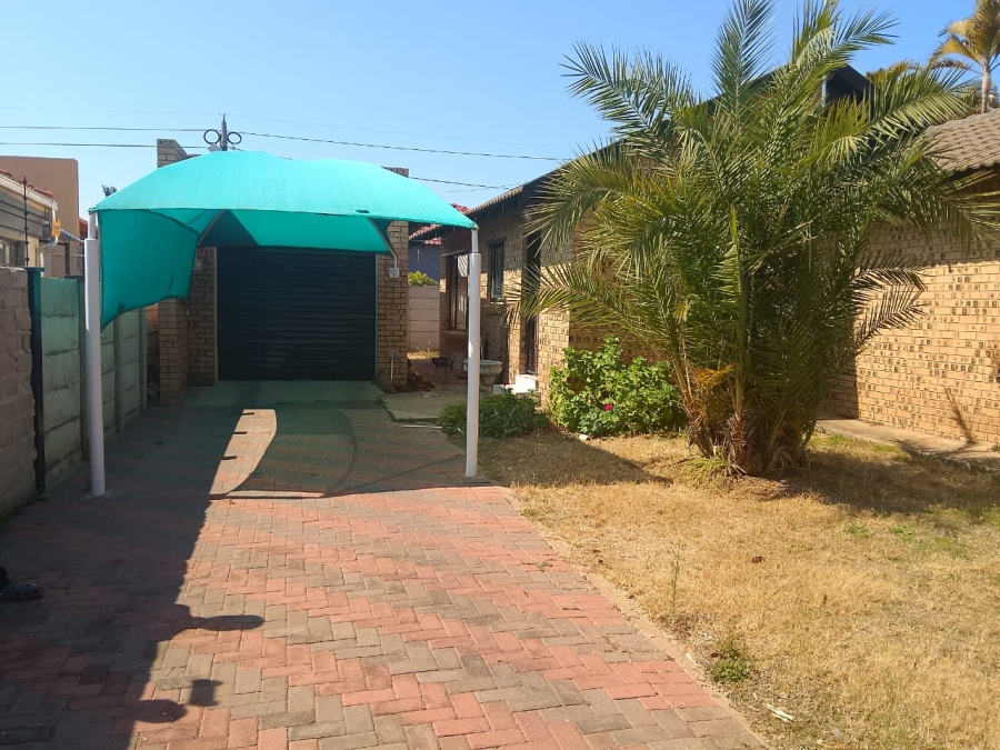 3 Bedroom Property for Sale in Bendor Limpopo