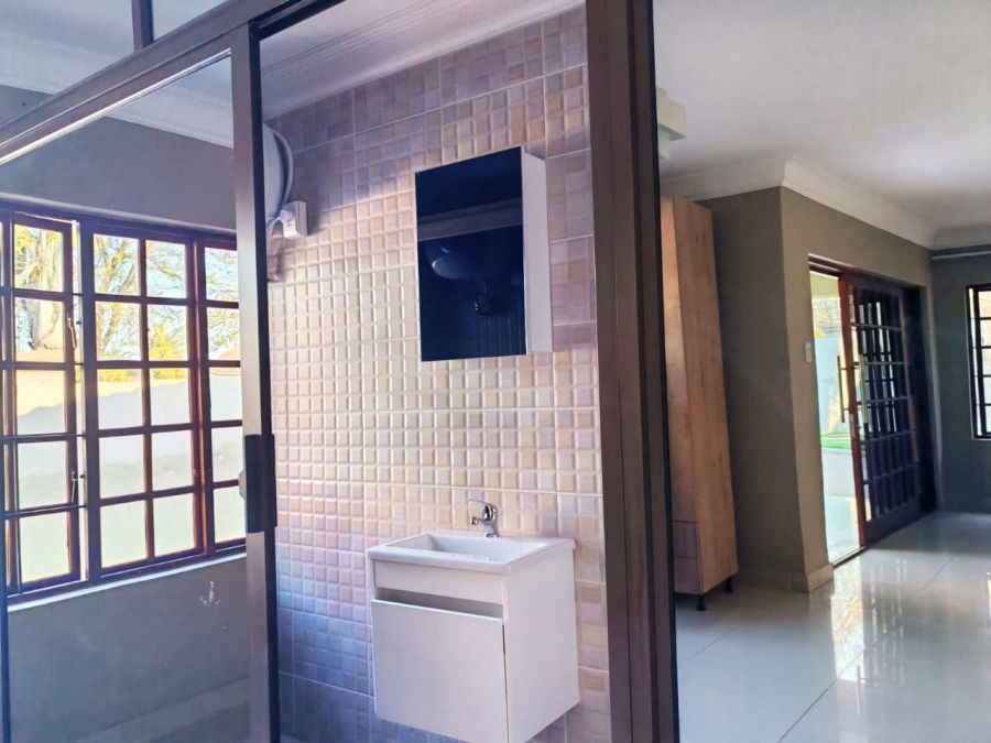 To Let 1 Bedroom Property for Rent in Fauna Park Limpopo