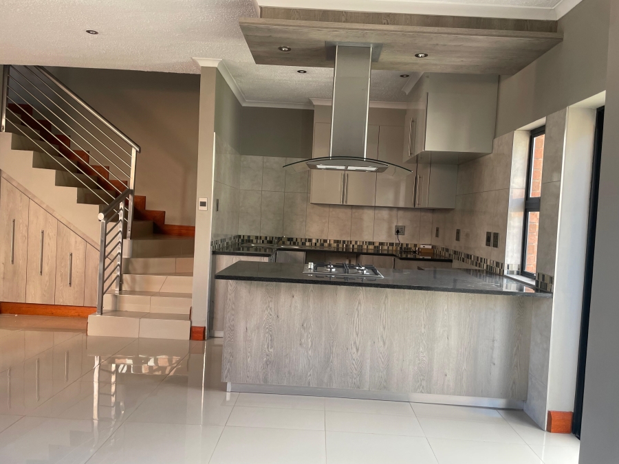 3 Bedroom Property for Sale in Golden Acres Estate Limpopo