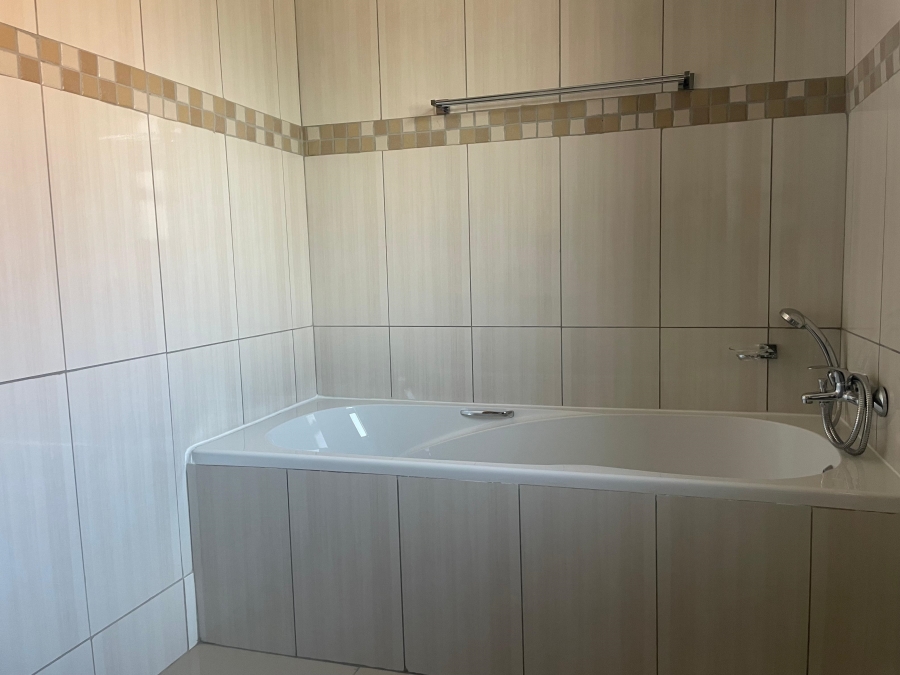 3 Bedroom Property for Sale in Golden Acres Estate Limpopo