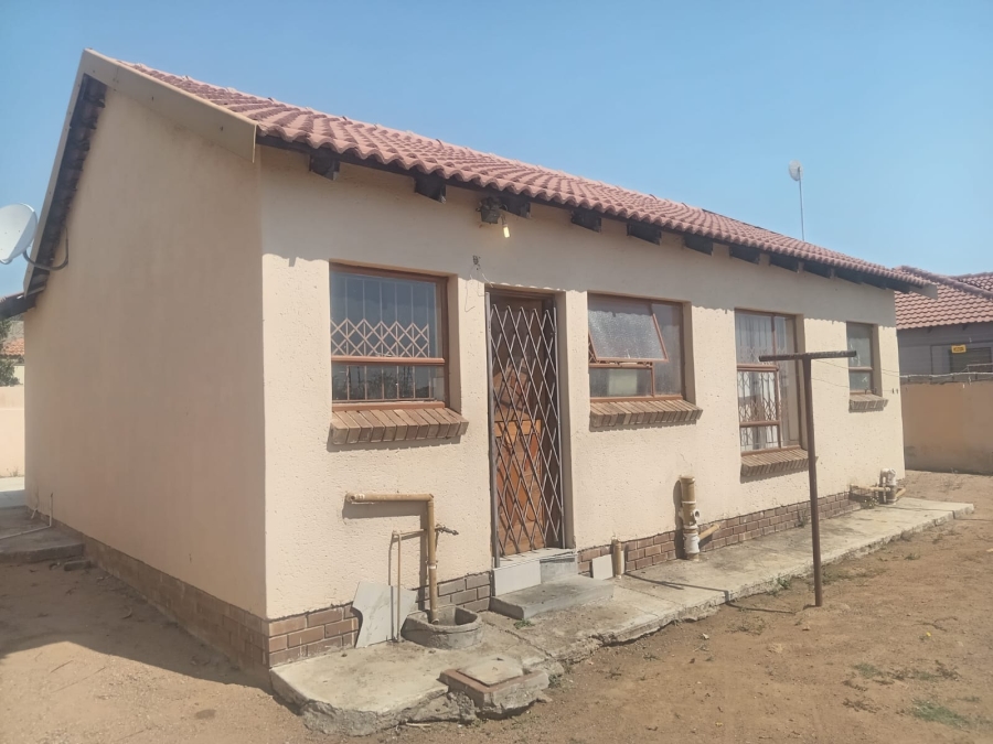 3 Bedroom Property for Sale in Mahlasedi Park Limpopo