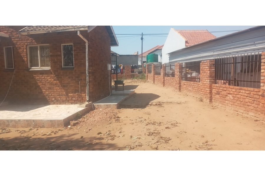 3 Bedroom Property for Sale in Seshego H Limpopo