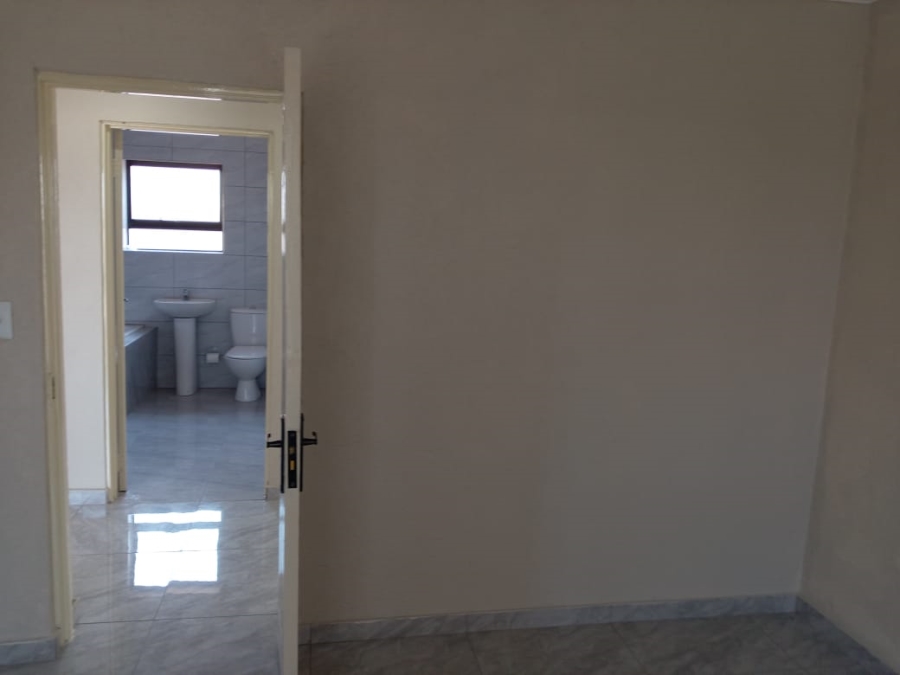 3 Bedroom Property for Sale in Mahlasedi Park Limpopo