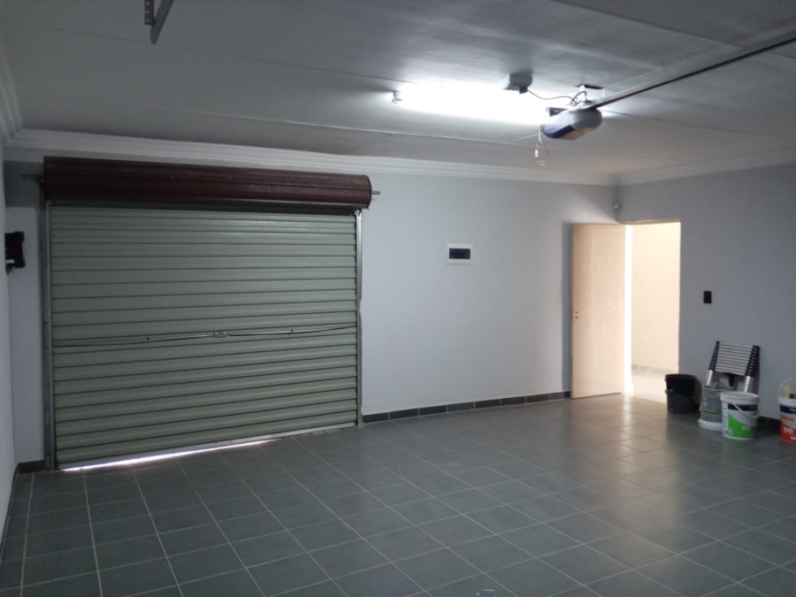 3 Bedroom Property for Sale in Mahlasedi Park Limpopo