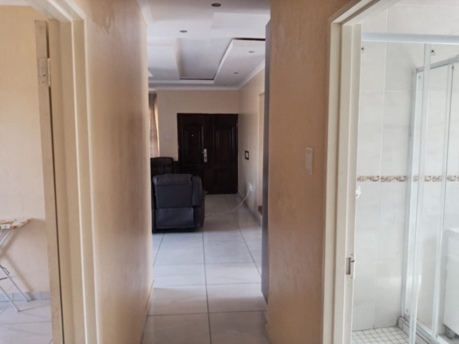 3 Bedroom Property for Sale in Mahlasedi Park Limpopo