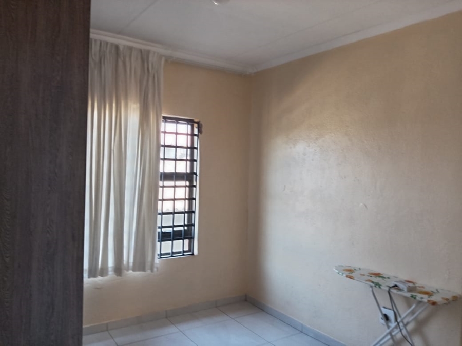 3 Bedroom Property for Sale in Mahlasedi Park Limpopo