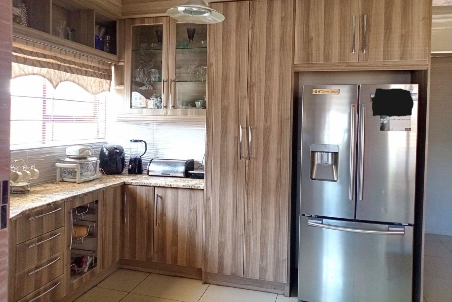 4 Bedroom Property for Sale in Woodhill Estate Limpopo