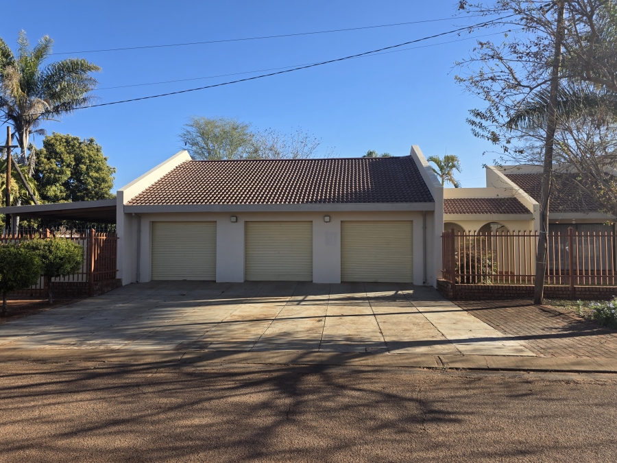 4 Bedroom Property for Sale in Mookgopong Limpopo