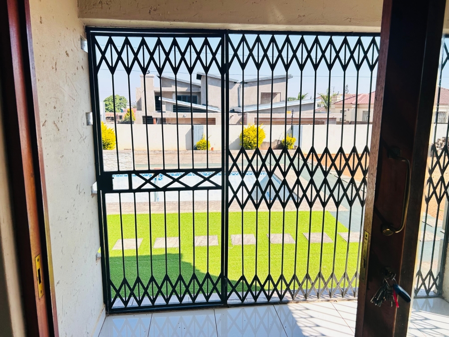 4 Bedroom Property for Sale in Eltivillas Limpopo