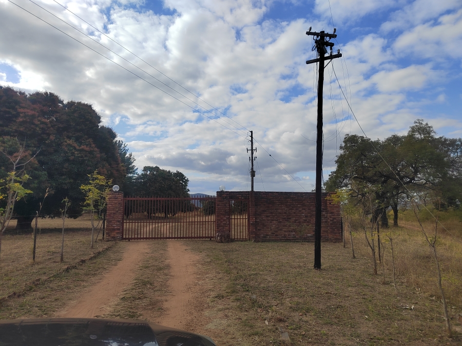 5 Bedroom Property for Sale in Agatha Park Limpopo