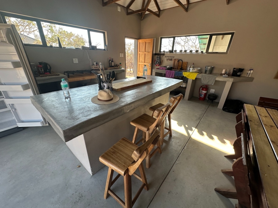 2 Bedroom Property for Sale in Lissataba Private Nature Reserve Limpopo