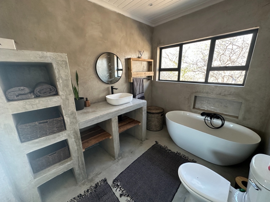 2 Bedroom Property for Sale in Lissataba Private Nature Reserve Limpopo