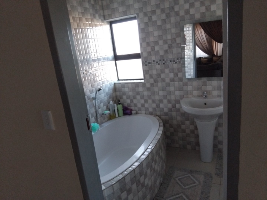 4 Bedroom Property for Sale in Bendor Limpopo