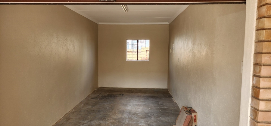 2 Bedroom Property for Sale in Waterberry Country Estate Limpopo