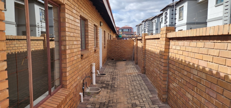 2 Bedroom Property for Sale in Waterberry Country Estate Limpopo