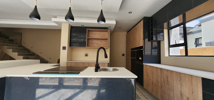 6 Bedroom Property for Sale in Woodhill Estate Limpopo