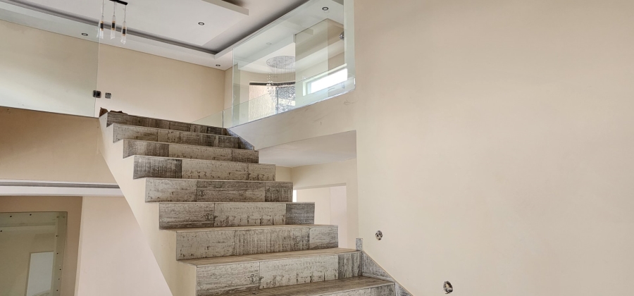 6 Bedroom Property for Sale in Woodhill Estate Limpopo