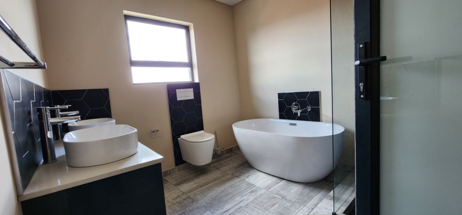 6 Bedroom Property for Sale in Woodhill Estate Limpopo