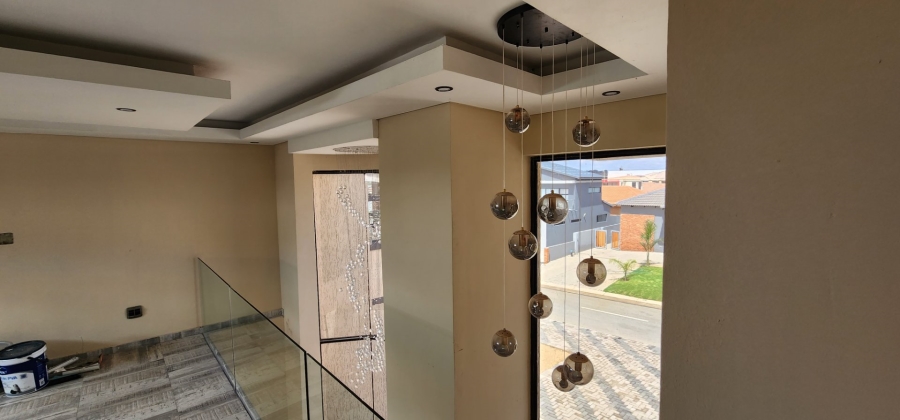 6 Bedroom Property for Sale in Woodhill Estate Limpopo