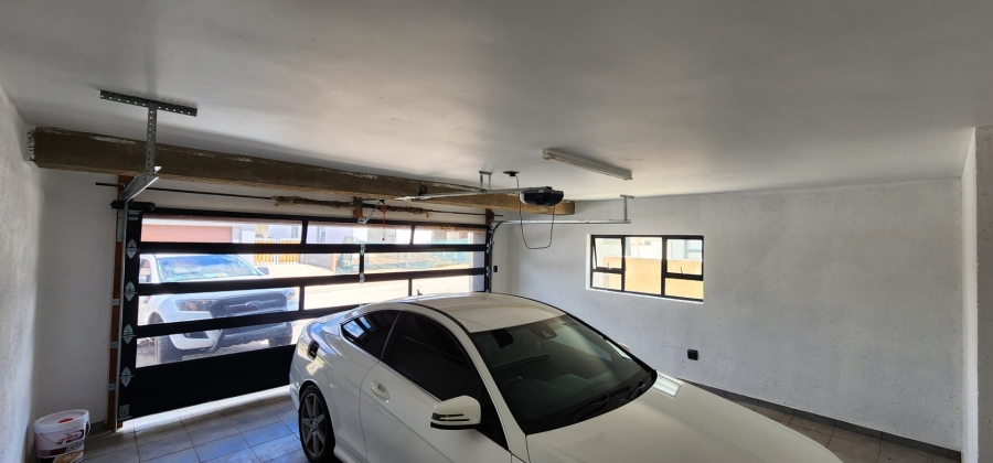 6 Bedroom Property for Sale in Woodhill Estate Limpopo