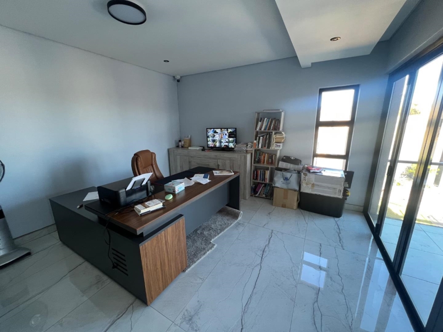 5 Bedroom Property for Sale in Thornhill Limpopo