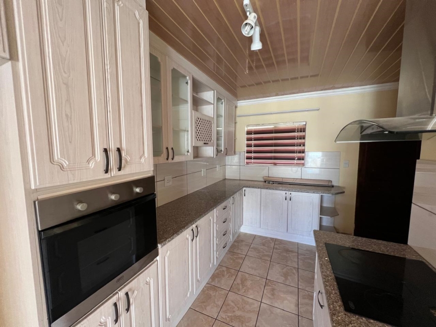 3 Bedroom Property for Sale in Woodhill Estate Limpopo