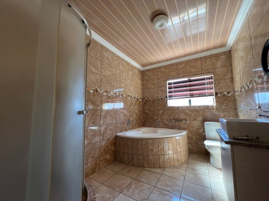 3 Bedroom Property for Sale in Woodhill Estate Limpopo