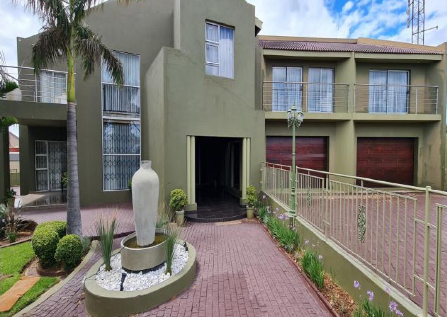 7 Bedroom Property for Sale in Sterpark Limpopo