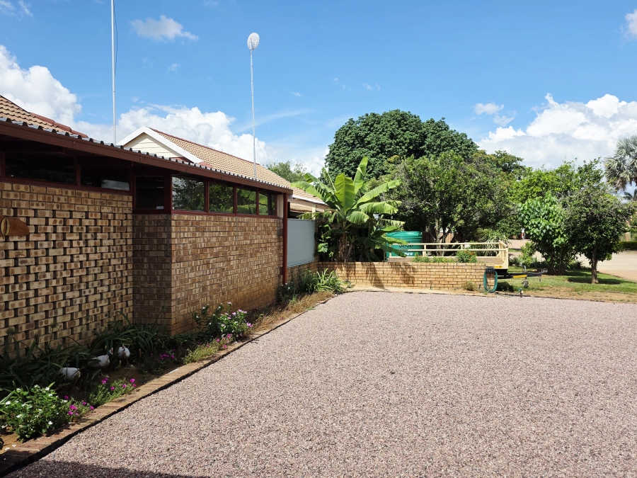 3 Bedroom Property for Sale in Mookgopong Limpopo