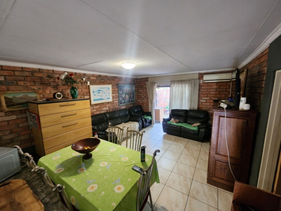 2 Bedroom Property for Sale in Doornbult Limpopo