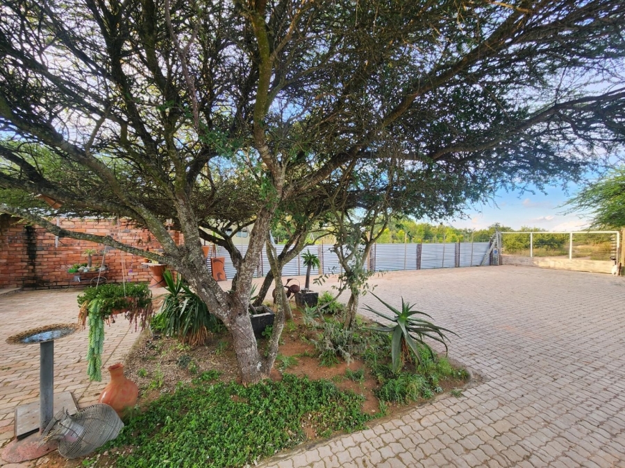 2 Bedroom Property for Sale in Doornbult Limpopo