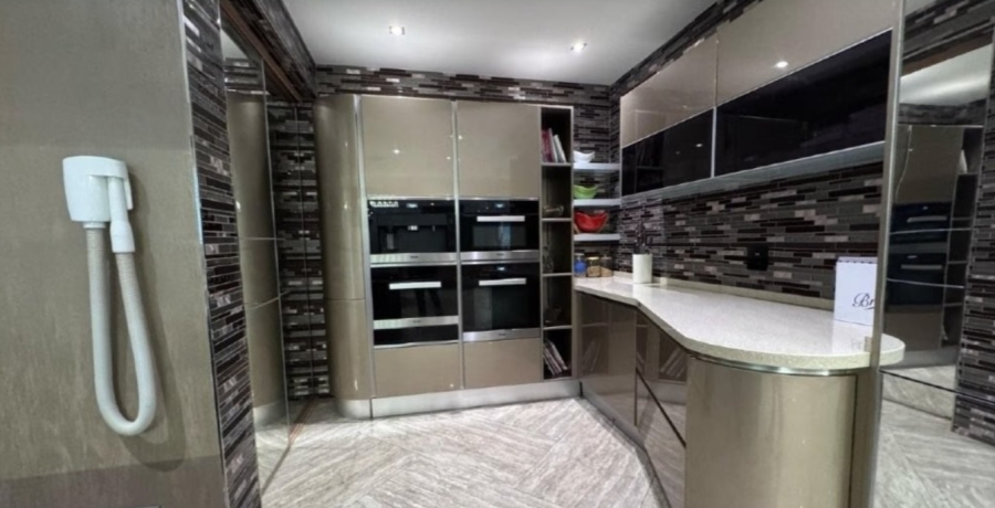 5 Bedroom Property for Sale in Bendor Limpopo