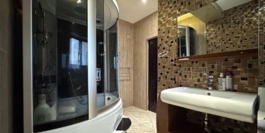 5 Bedroom Property for Sale in Bendor Limpopo