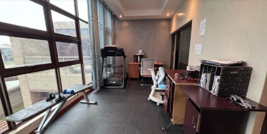 5 Bedroom Property for Sale in Bendor Limpopo