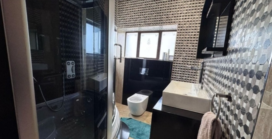 5 Bedroom Property for Sale in Bendor Limpopo