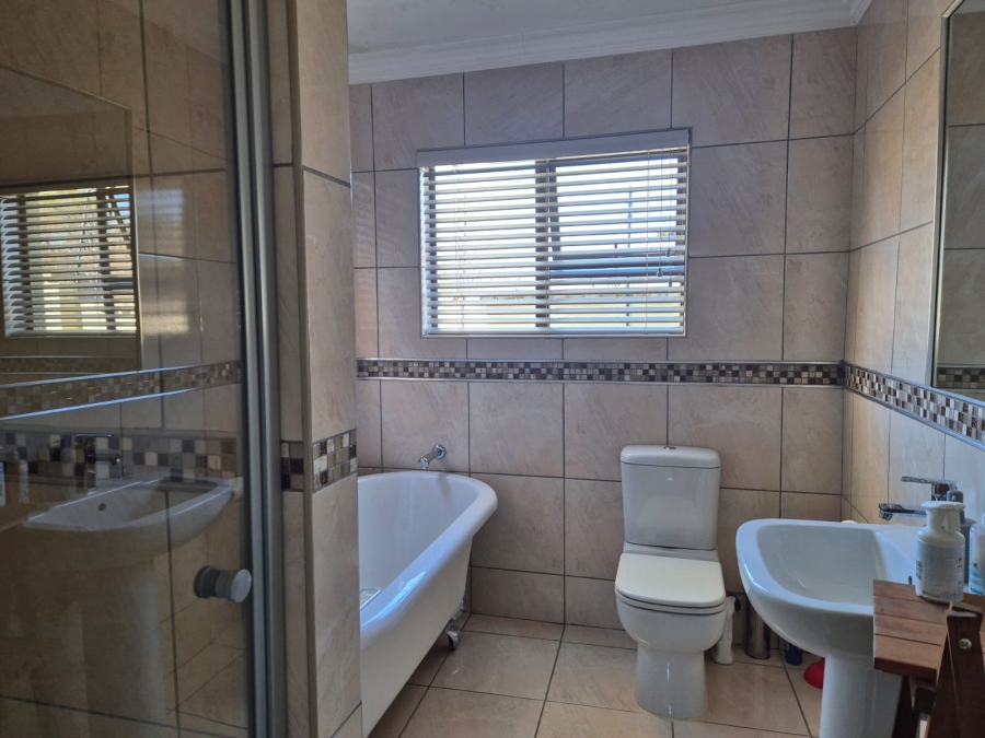 4 Bedroom Property for Sale in Bendor Limpopo