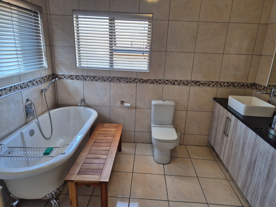 4 Bedroom Property for Sale in Bendor Limpopo