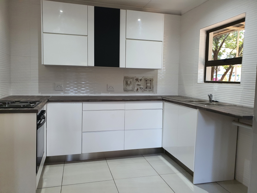 To Let 1 Bedroom Property for Rent in Louis Trichardt Limpopo