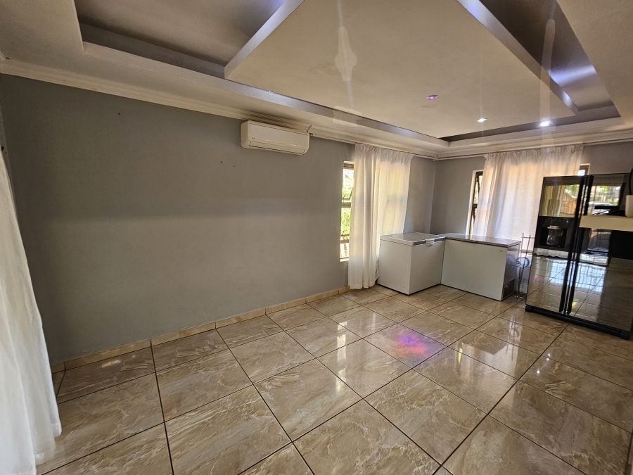 5 Bedroom Property for Sale in Louis Trichardt Limpopo