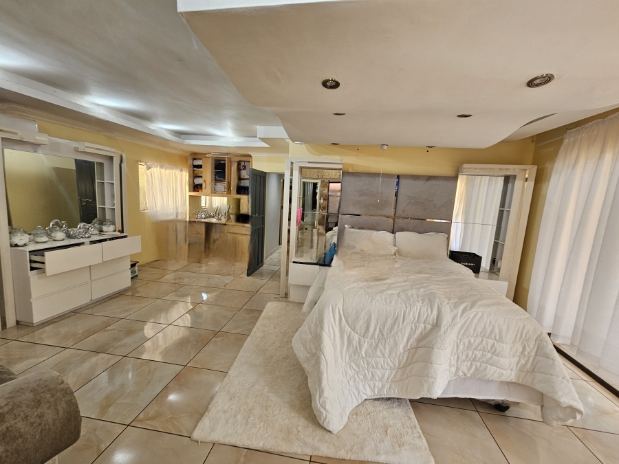 5 Bedroom Property for Sale in Louis Trichardt Limpopo