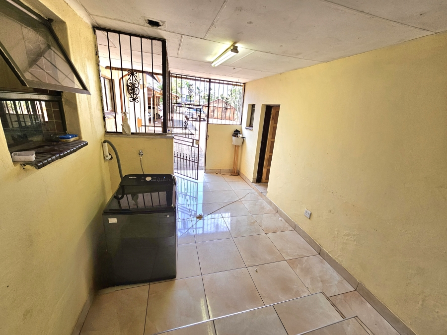 5 Bedroom Property for Sale in Louis Trichardt Limpopo