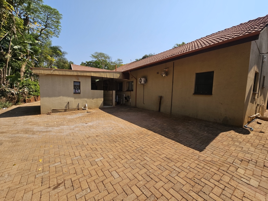 5 Bedroom Property for Sale in Louis Trichardt Limpopo