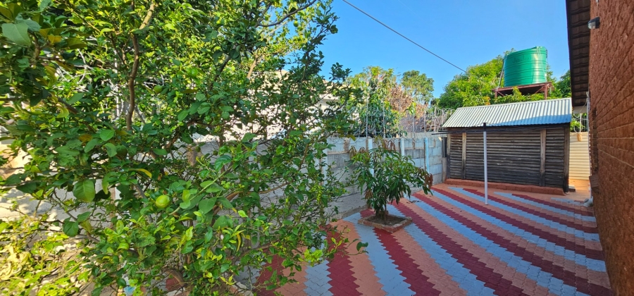 5 Bedroom Property for Sale in Flora Park Limpopo