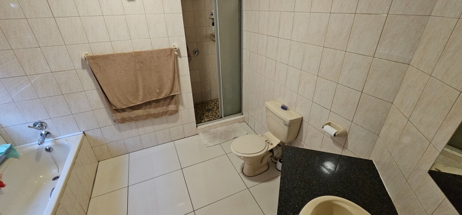 5 Bedroom Property for Sale in Flora Park Limpopo