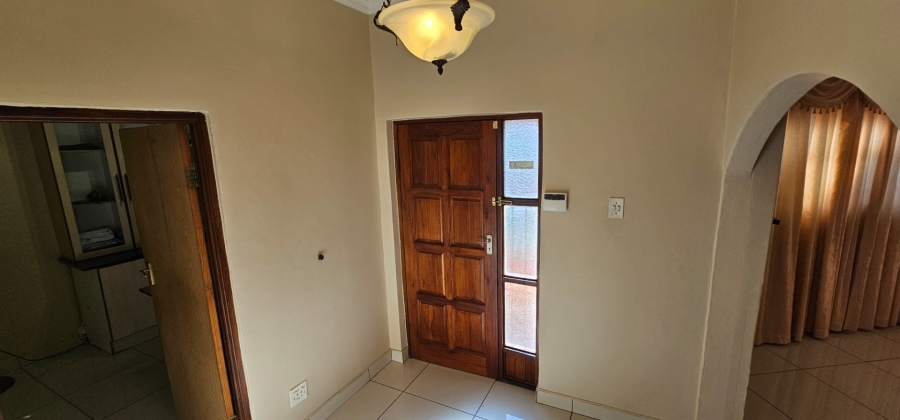 5 Bedroom Property for Sale in Flora Park Limpopo