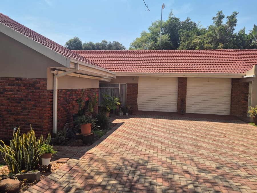 4 Bedroom Property for Sale in Bendor Limpopo