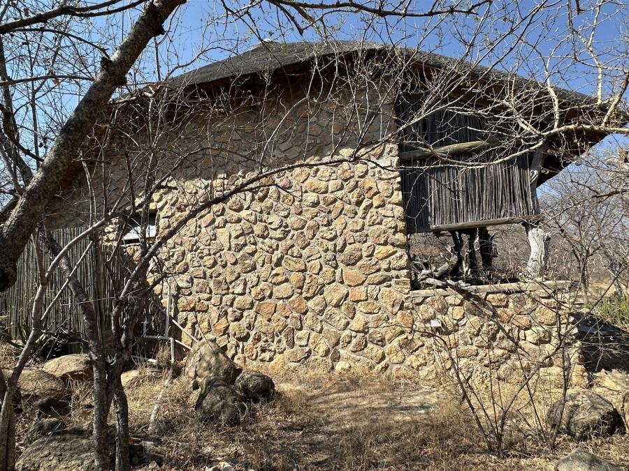2 Bedroom Property for Sale in Lissataba Private Nature Reserve Limpopo