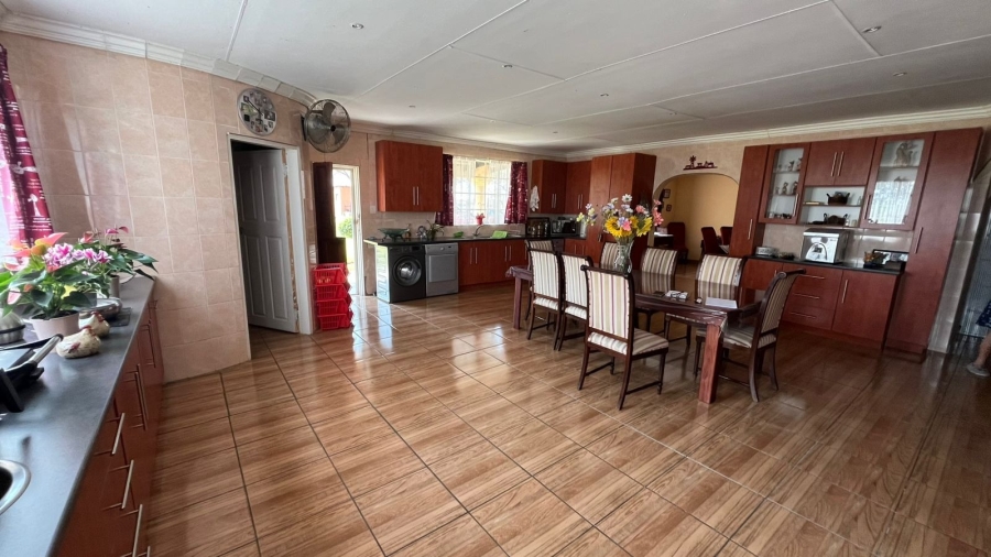 6 Bedroom Property for Sale in Bela Bela Limpopo